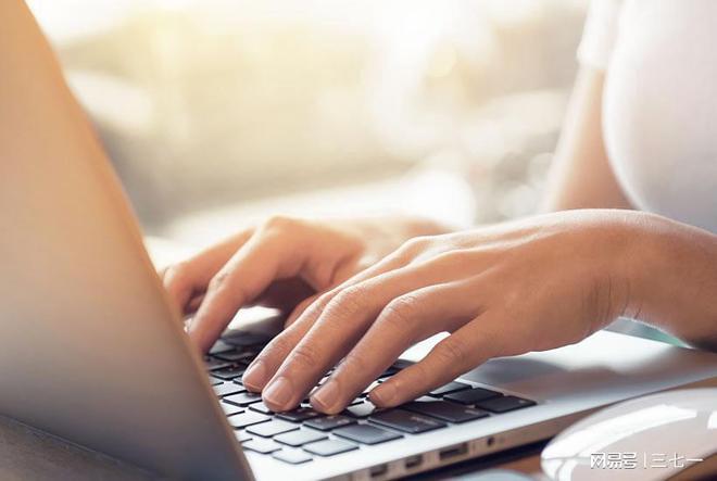 建网站时搜索引擎的优化主要作用是什么？